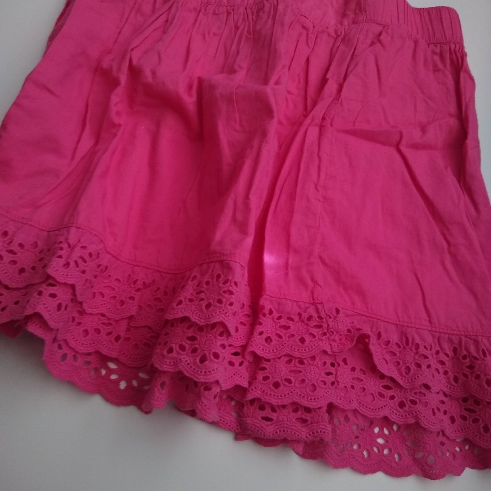 Girl's ruffled lace skirt